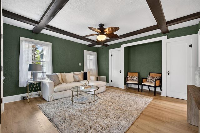 2825 3RD AVENUE N, St Petersburg, FL 33713