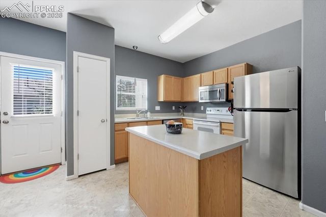 2711 Brooksedge View, Colorado Springs, CO 80910