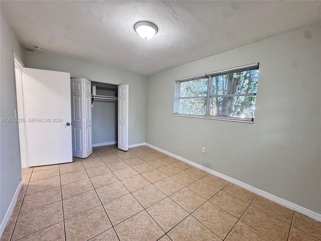7900 NW 16th St, Pembroke Pines, FL 33024