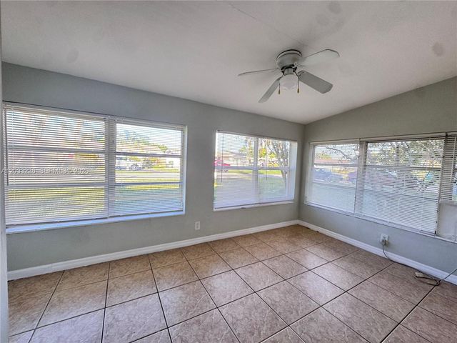 7900 NW 16th St, Pembroke Pines, FL 33024
