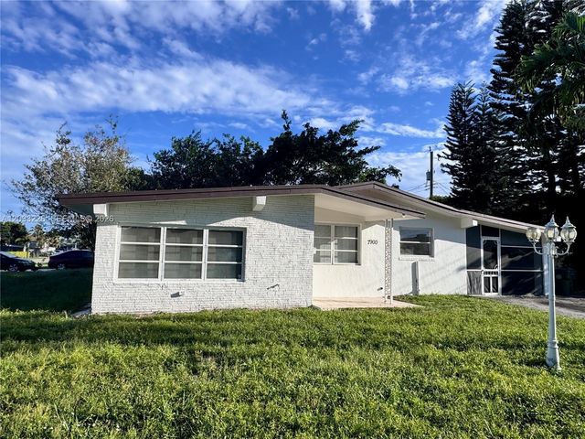 7900 NW 16th St, Pembroke Pines, FL 33024