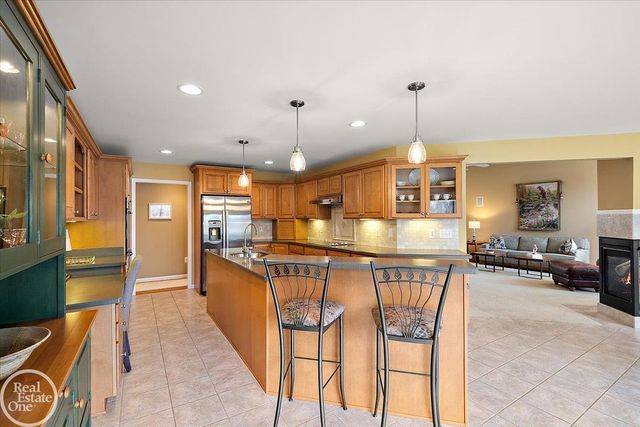 63815 Inverness Drive, Washington Twp, MI 48095