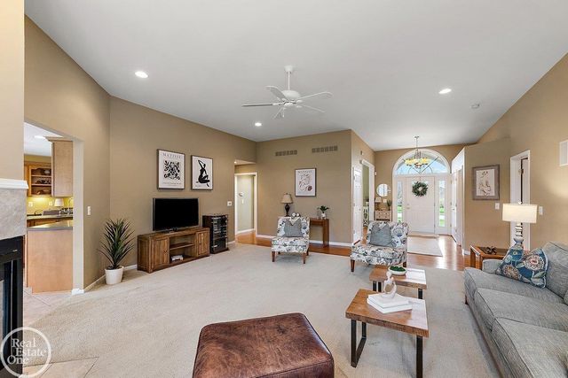 63815 Inverness Drive, Washington Twp, MI 48095