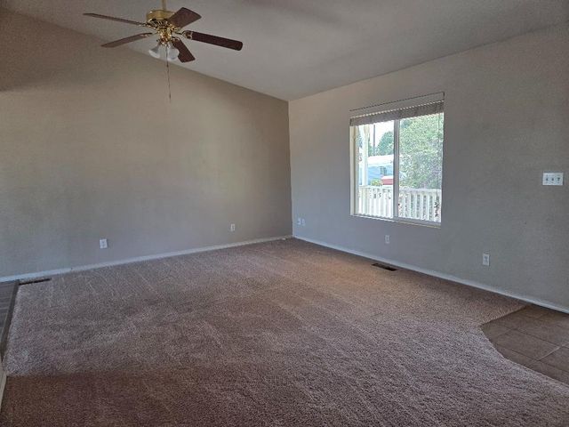 3327 Hartvickson Ln, Valley Springs, CA 95252