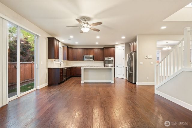 11320 Taylor Place, Gig Harbor, WA 98332