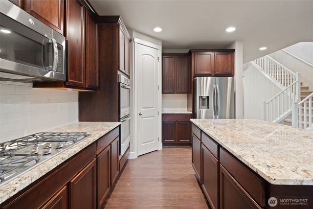11320 Taylor Place, Gig Harbor, WA 98332