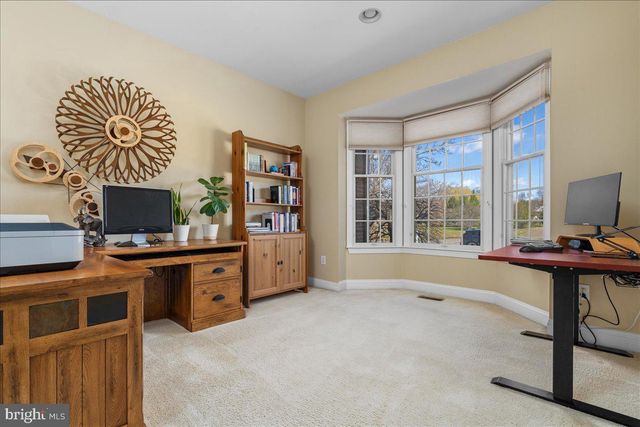 11 BRIARDALE CT, Plainsboro, NJ 08536