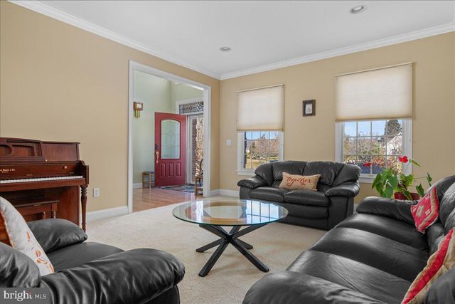 11 BRIARDALE CT, Plainsboro, NJ 08536