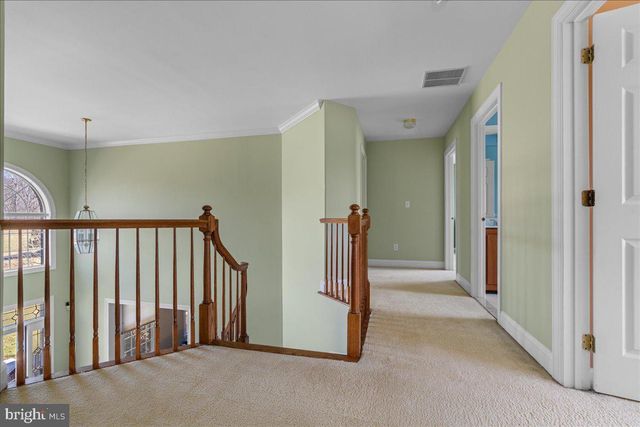 11 BRIARDALE CT, Plainsboro, NJ 08536