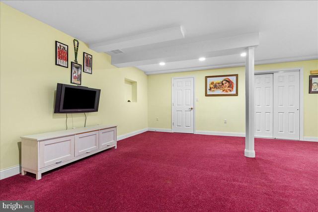 11 BRIARDALE CT, Plainsboro, NJ 08536