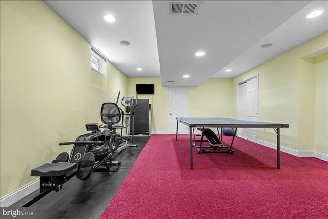 11 BRIARDALE CT, Plainsboro, NJ 08536