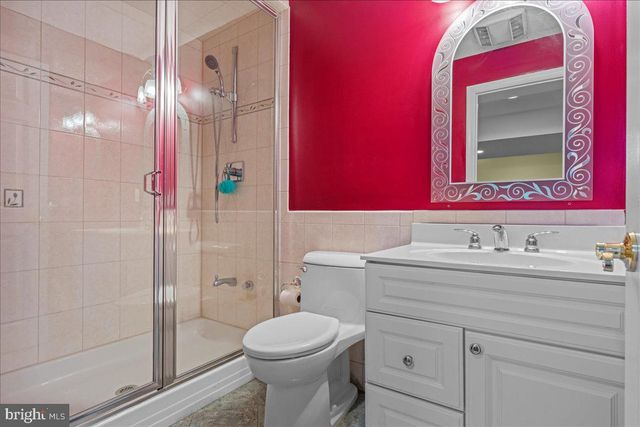 11 BRIARDALE CT, Plainsboro, NJ 08536