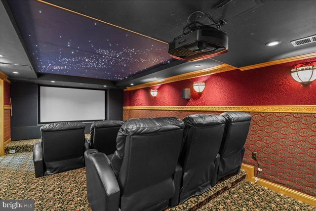 11 BRIARDALE CT, Plainsboro, NJ 08536