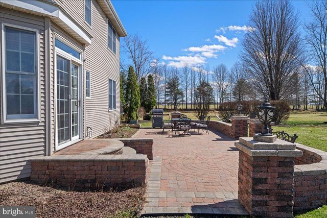 11 BRIARDALE CT, Plainsboro, NJ 08536