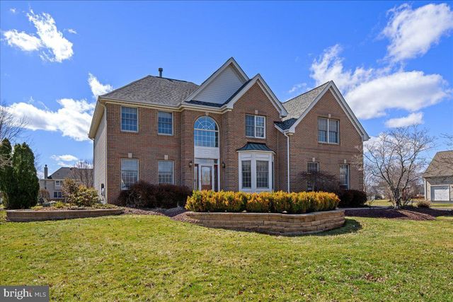11 BRIARDALE CT, Plainsboro, NJ 08536