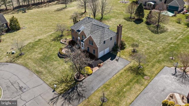 11 BRIARDALE CT, Plainsboro, NJ 08536