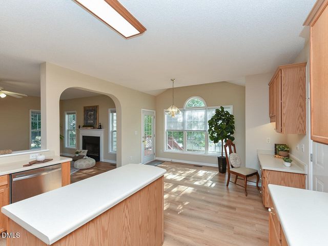 406 Somersview Drive, Chapel Hill, NC 27514