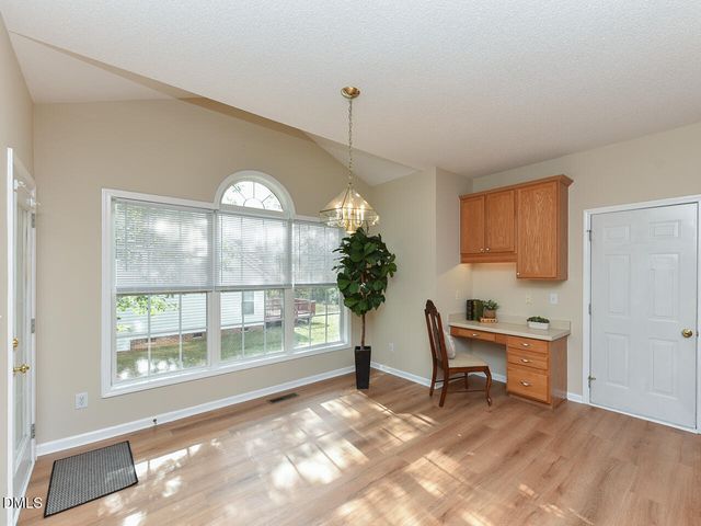 406 Somersview Drive, Chapel Hill, NC 27514