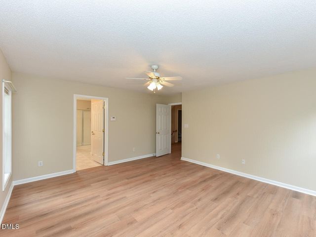 406 Somersview Drive, Chapel Hill, NC 27514