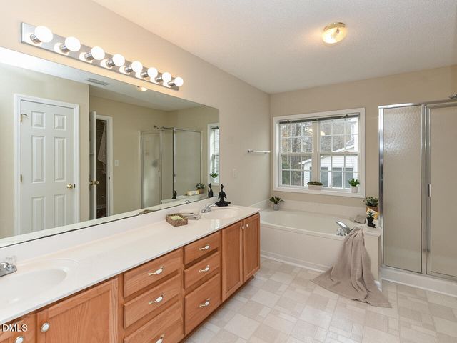 406 Somersview Drive, Chapel Hill, NC 27514