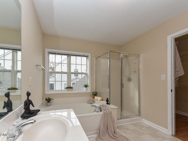 406 Somersview Drive, Chapel Hill, NC 27514