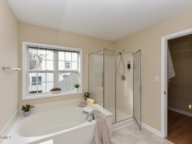 406 Somersview Drive, Chapel Hill, NC 27514