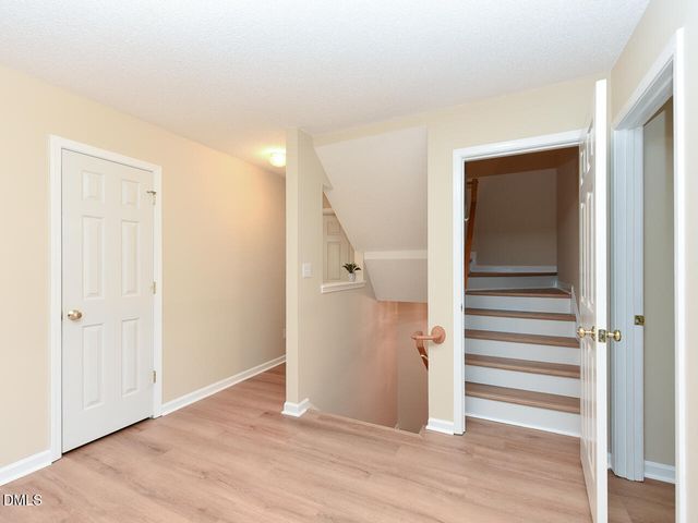 406 Somersview Drive, Chapel Hill, NC 27514