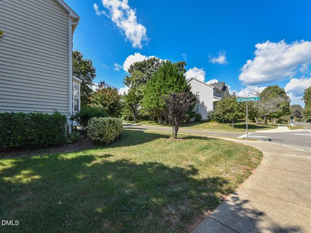 406 Somersview Drive, Chapel Hill, NC 27514