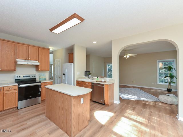 406 Somersview Drive, Chapel Hill, NC 27514