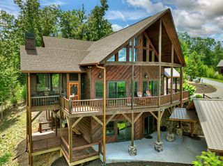 467 Deer Crest Road, Blue Ridge, GA 30513