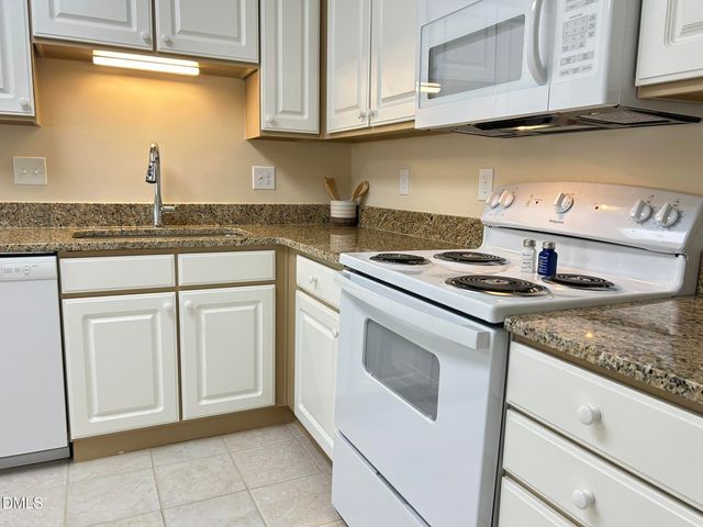 2510 Friedland Place 102, Raleigh, NC 27617