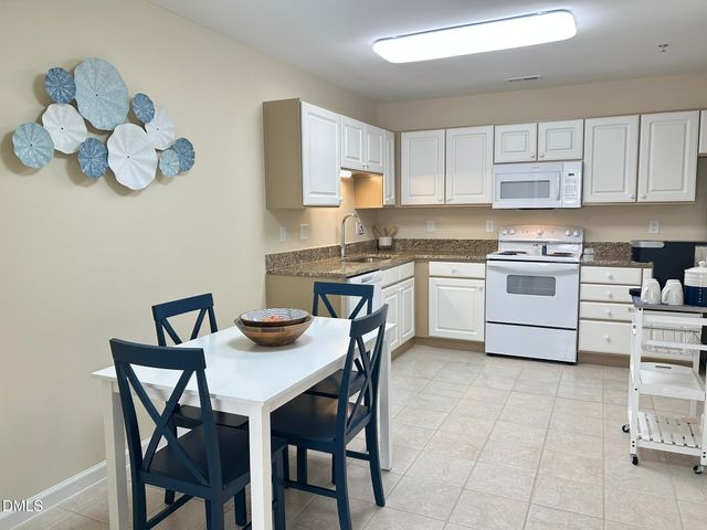 2510 Friedland Place 102, Raleigh, NC 27617
