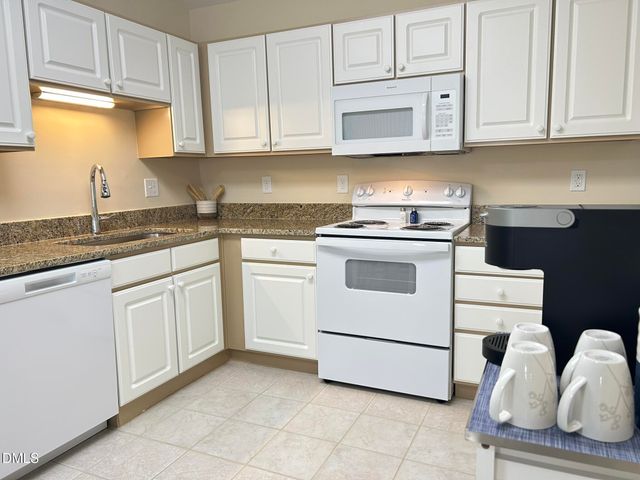 2510 Friedland Place 102, Raleigh, NC 27617