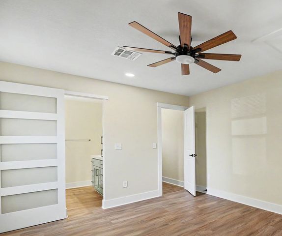 913 N Doris St, Wichita, KS 67212