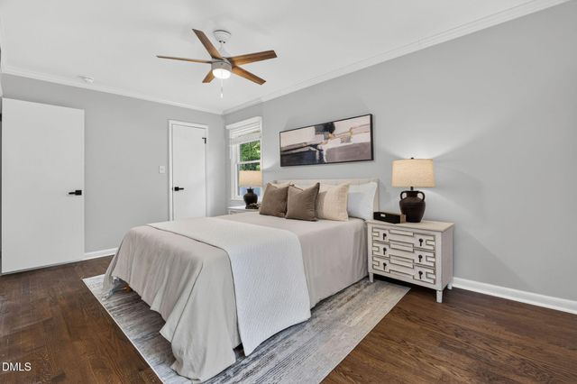 1300 Leclair Street, Chapel Hill, NC 27517