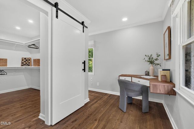 1300 Leclair Street, Chapel Hill, NC 27517