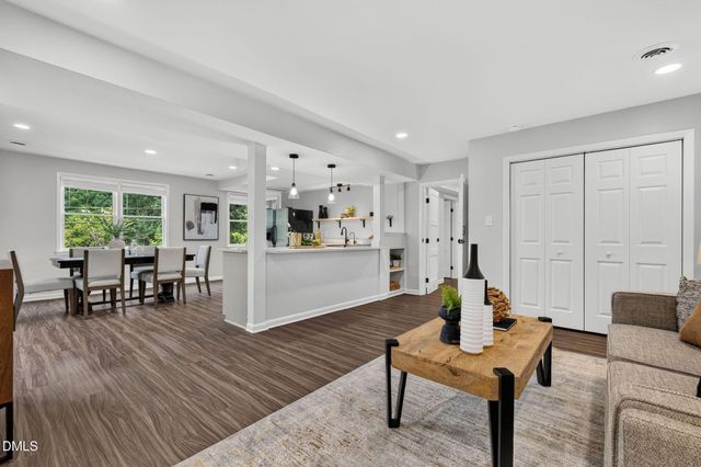 1300 Leclair Street, Chapel Hill, NC 27517