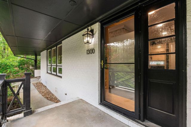 1300 Leclair Street, Chapel Hill, NC 27517