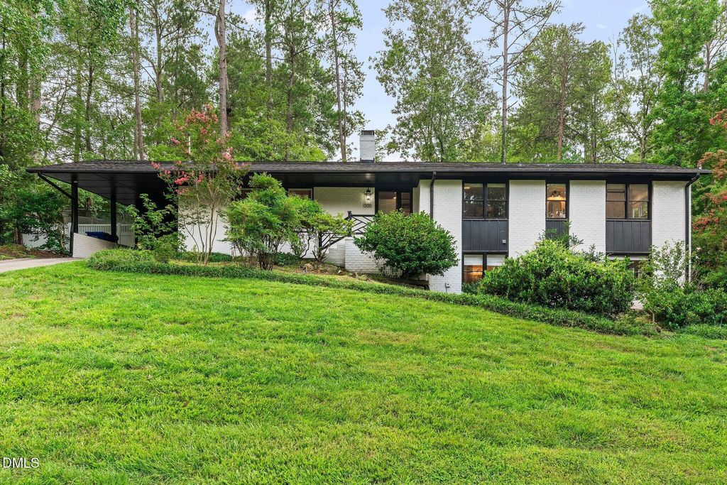 1300 Leclair Street, Chapel Hill, NC 27517