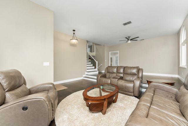 629 Hovey Way, Roseville, CA 95678