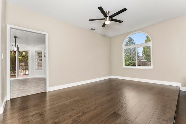 629 Hovey Way, Roseville, CA 95678