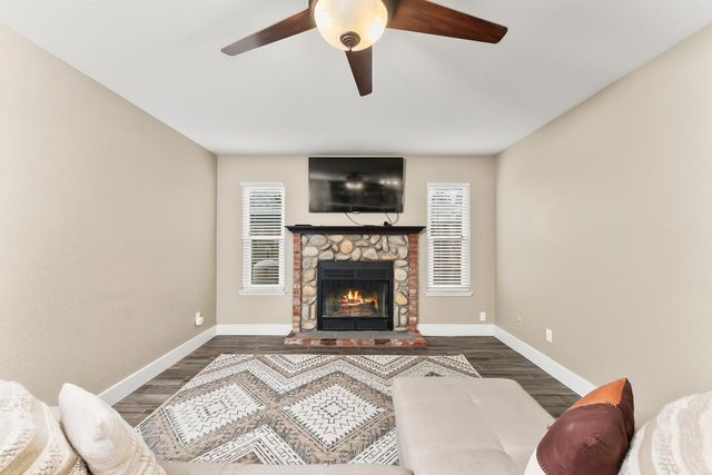 629 Hovey Way, Roseville, CA 95678