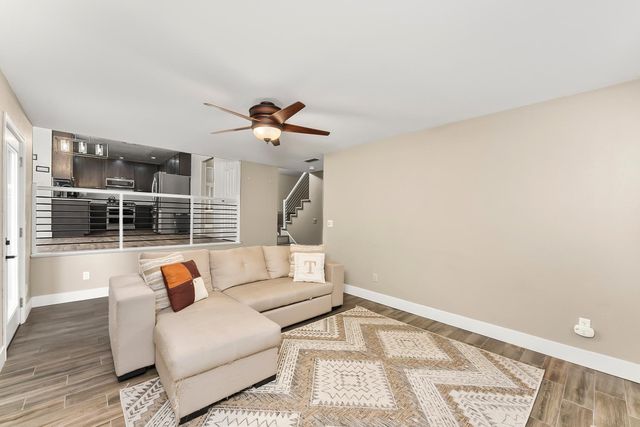 629 Hovey Way, Roseville, CA 95678