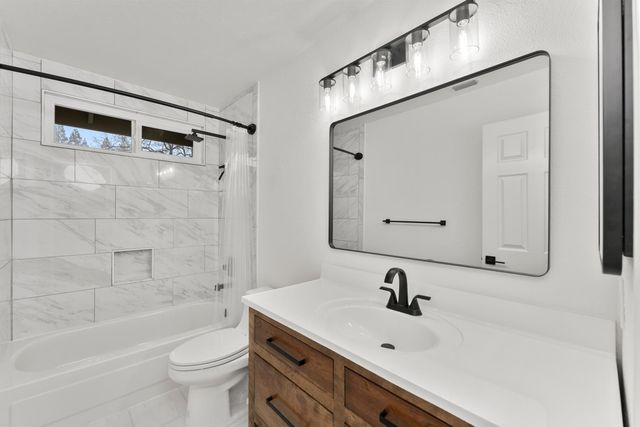 629 Hovey Way, Roseville, CA 95678