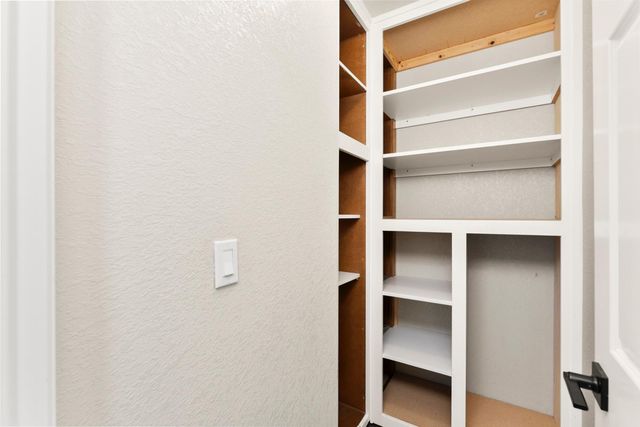 629 Hovey Way, Roseville, CA 95678