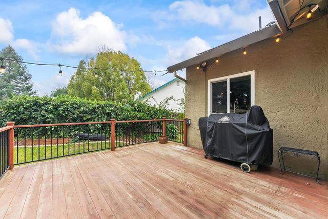 629 Hovey Way, Roseville, CA 95678