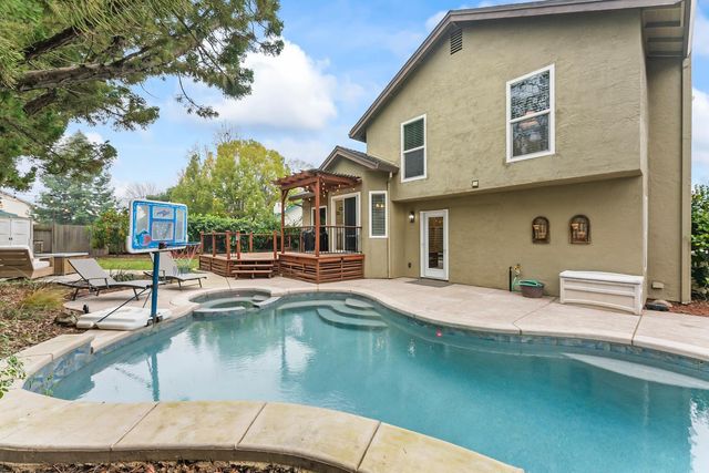 629 Hovey Way, Roseville, CA 95678