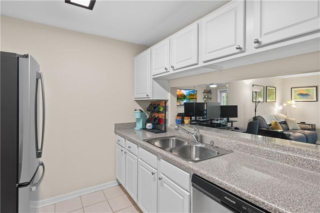 3655 Habersham Road NE B240, Atlanta, GA 30305