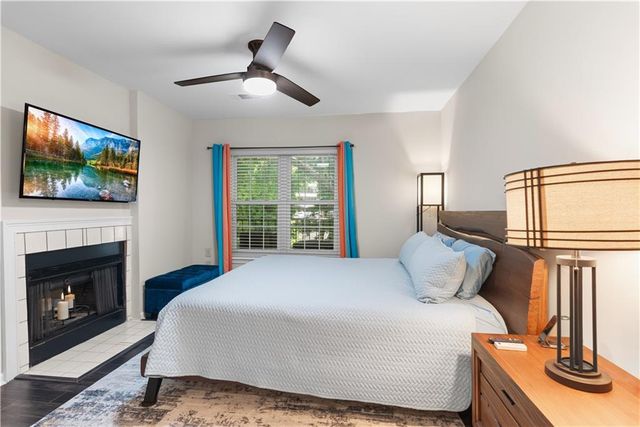 3655 Habersham Road NE B240, Atlanta, GA 30305