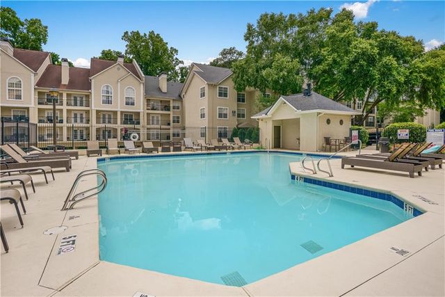 3655 Habersham Road NE B240, Atlanta, GA 30305